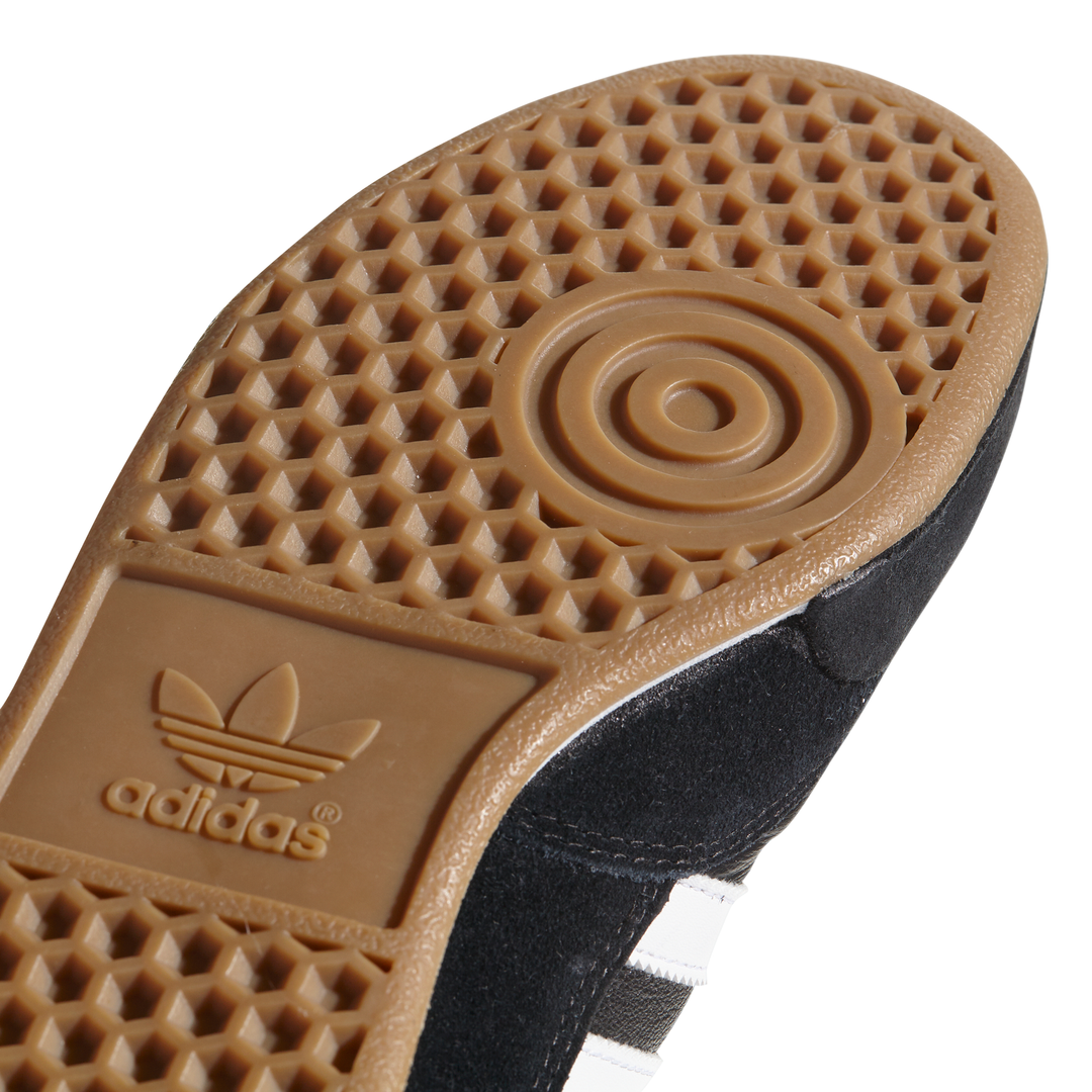 Adidas mundial indoor trainers top